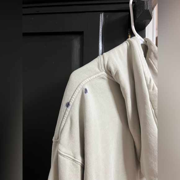 Abrand Jeans Sweater - Picture 9 of 9